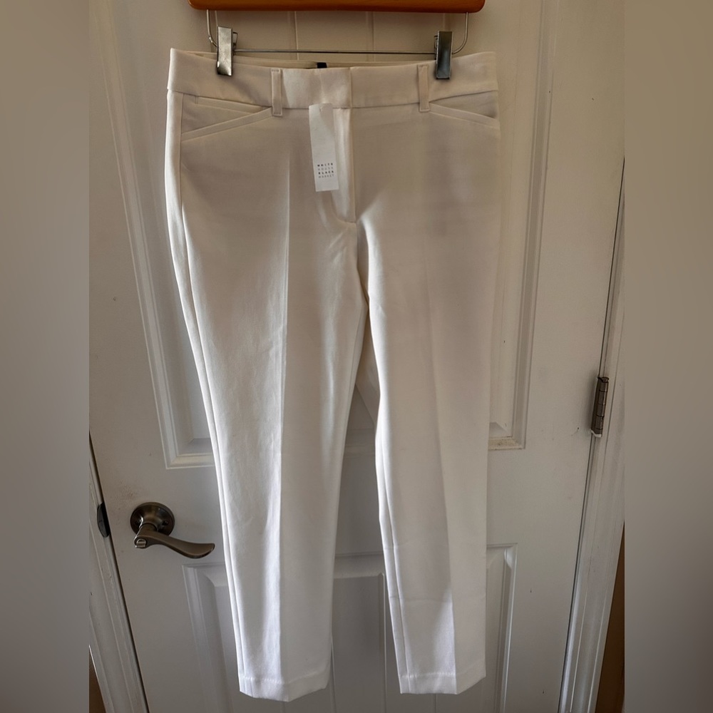 White House Black Market The Slim Ankle in a size 4